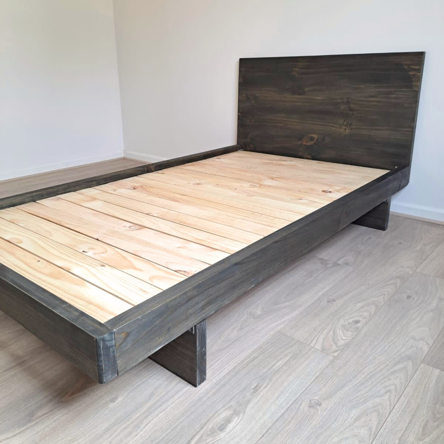 Cama OMI Carbonizado
