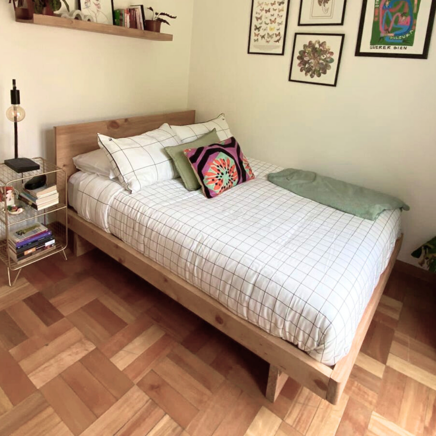 Cama OMI Castaño